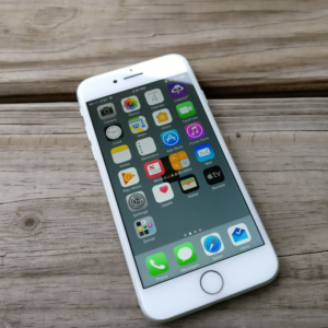 does iphone 7 has wireless chargers